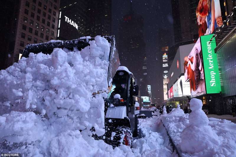 tempesta orlena su new york 2