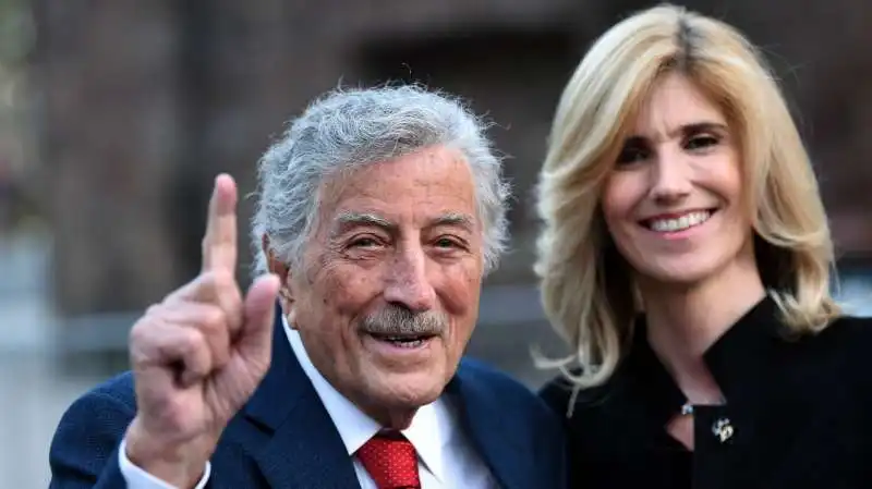 TONY BENNETT E LA MOGLIE