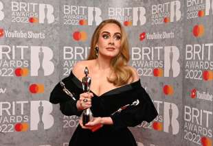 adele ai brit awards 15