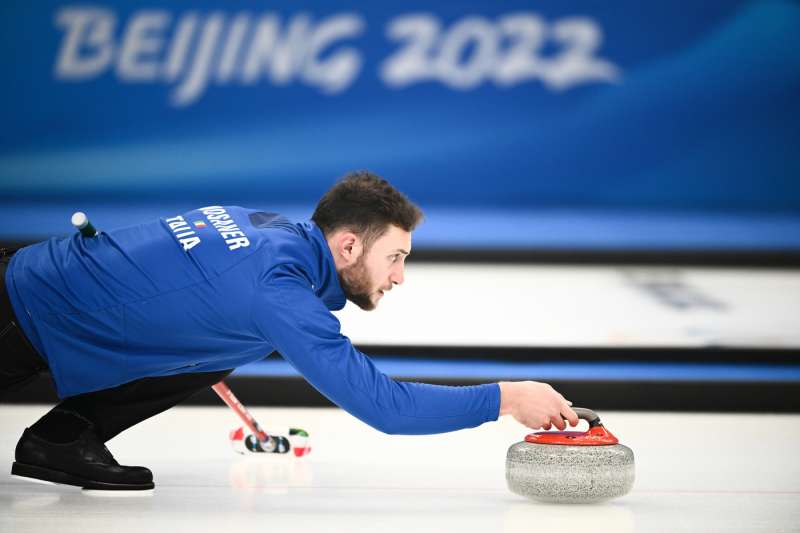 amos mosaner e stefania constantini campioni olimpici di curling 21