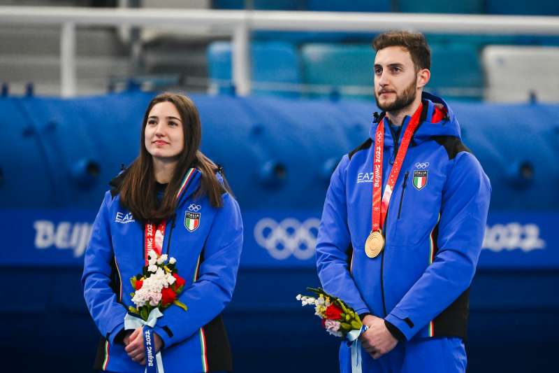 amos mosaner e stefania constantini campioni olimpici di curling 29