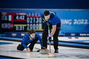 amos mosaner e stefania constantini campioni olimpici di curling 5