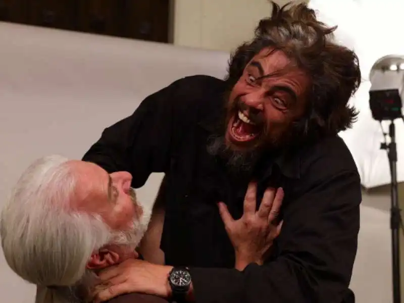 benicio del toro wolfman  