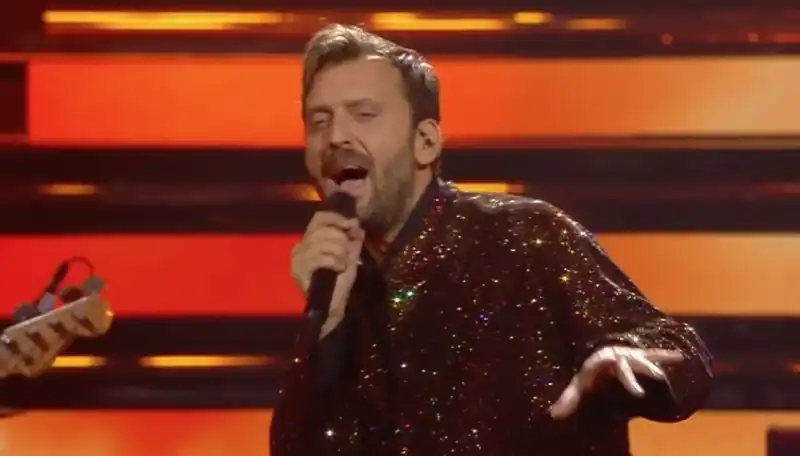 cesare cremonini a sanremo