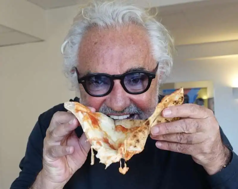 crazy pizza di flavio briatore apre a roma 8