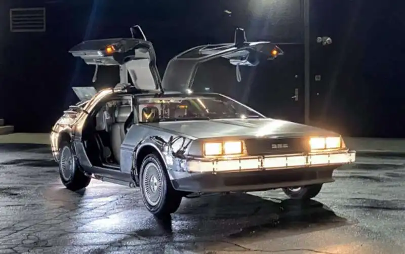 delorean dmc 12 ritorno al futuro 