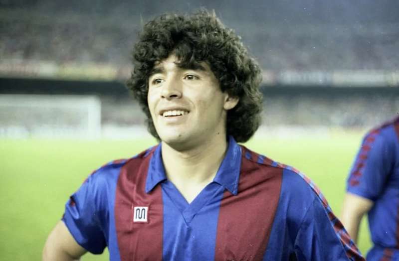 diego armando maradona al barcellona 1