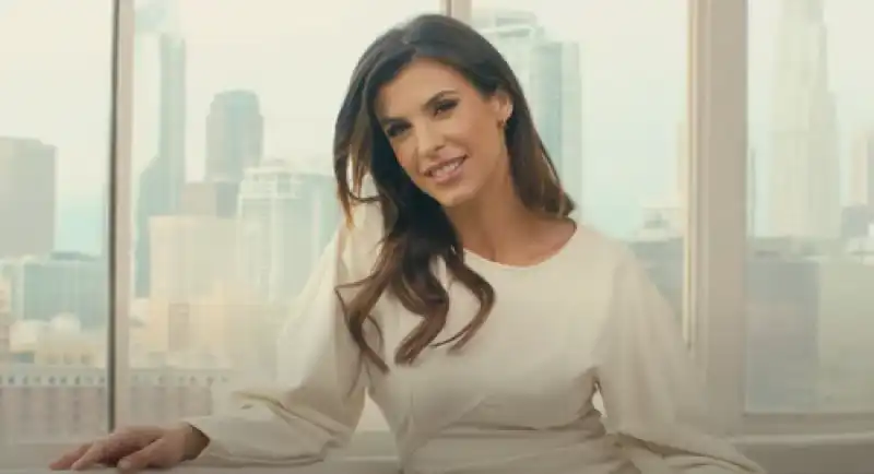 elisabetta canalis e lo spot della liguria 4