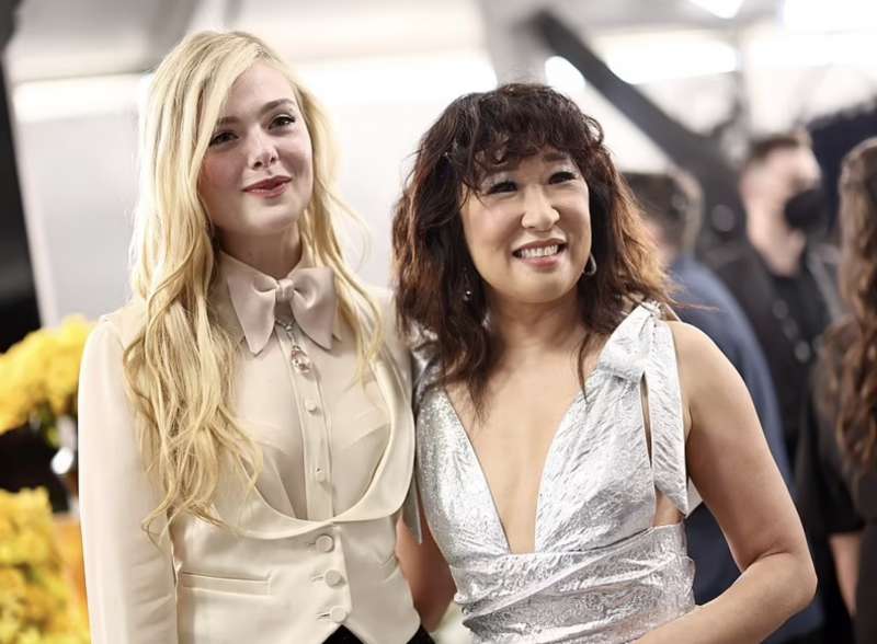 elle fanning sandra oh