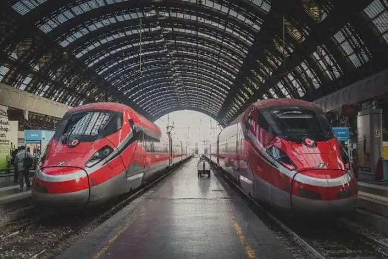 frecciarossa milano parigi 10