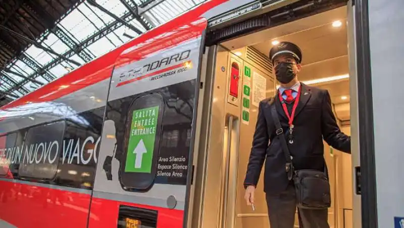 frecciarossa milano parigi 9