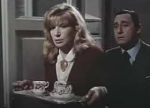 gianni letta recita con monica vitti e alberto sordi 10