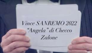 i meme su checco zalone 4