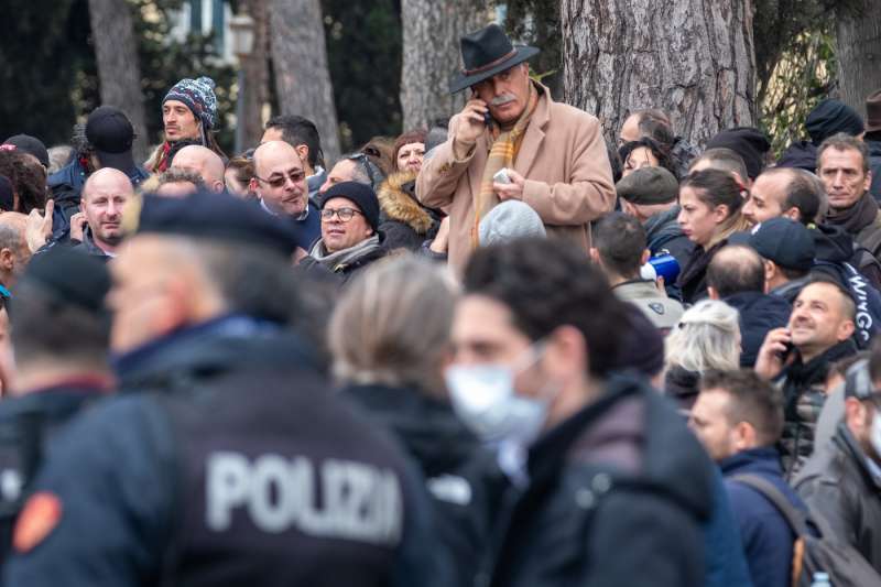 il generale pappalardo protesta contro il green pass