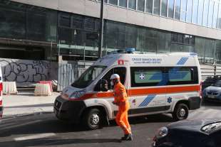 incidente ascensore a milano 10