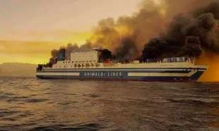 la euroferry olympia in fiamme 6