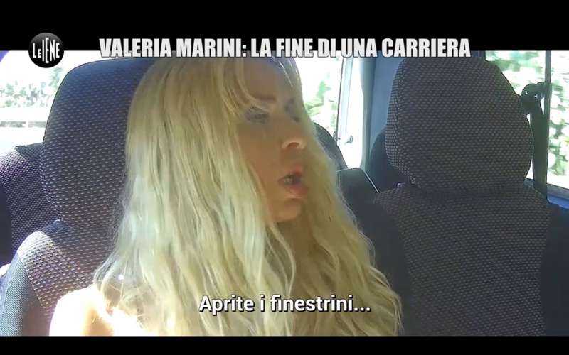 lo scherzo delle iene a valeria marini 13