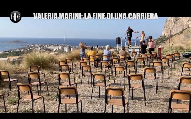 lo scherzo delle iene a valeria marini 9