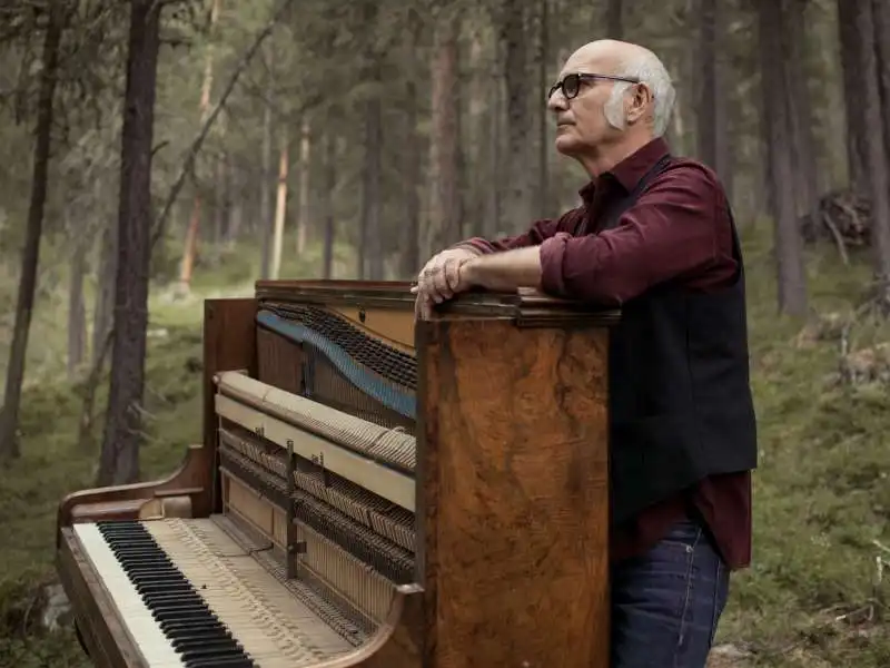 ludovico einaudi 6