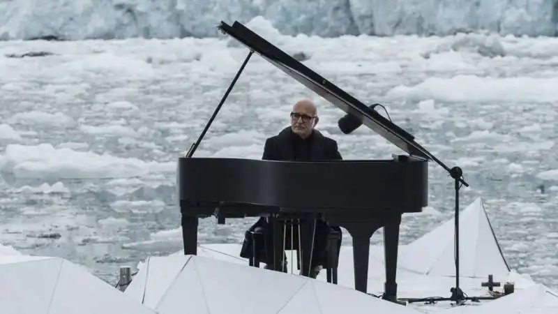 ludovico einaudi 8