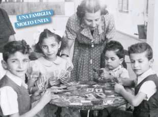 maria buccellato con i quattro figli piersanti, marinella, sergio e antonino mattarella