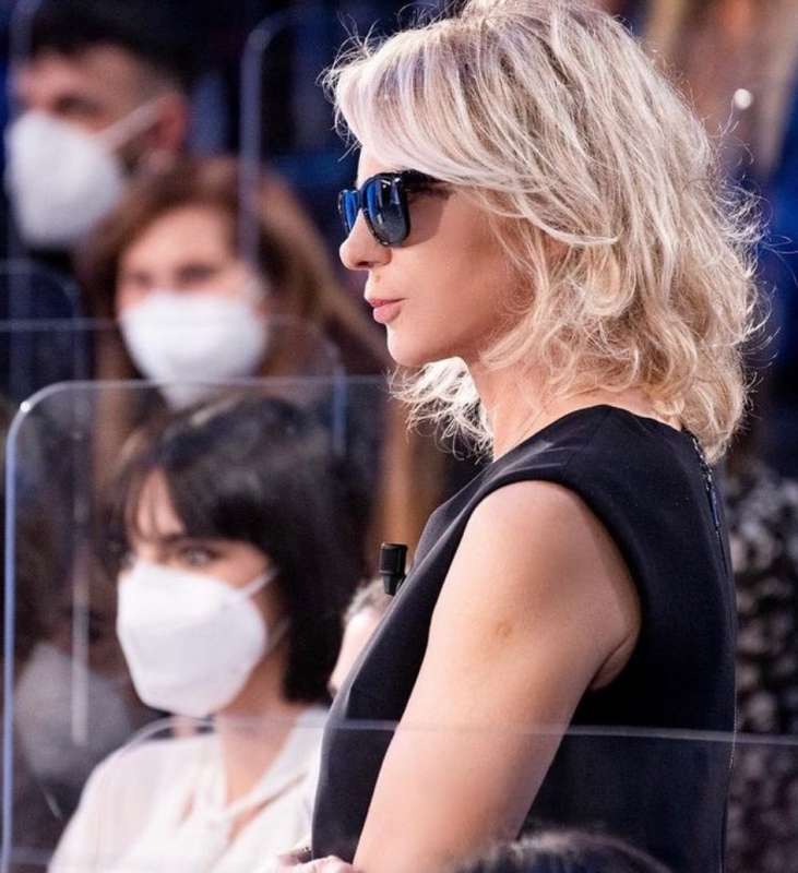 maria de filippi a c'e' posta per te 3