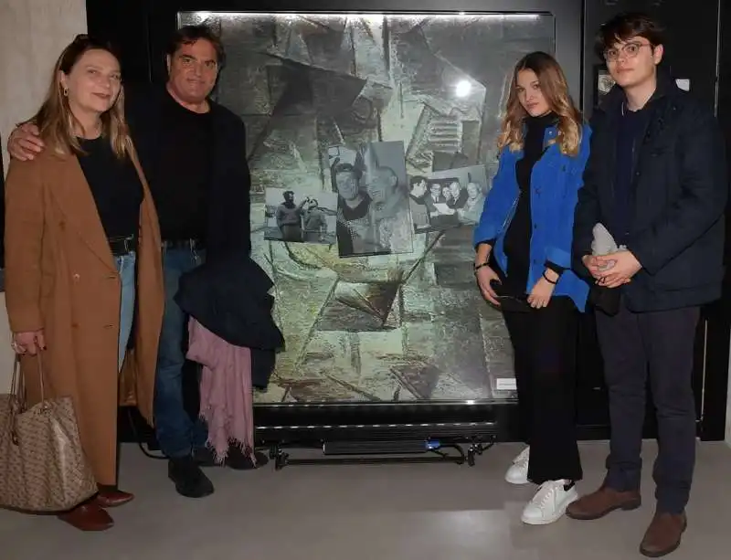 paola e saverio vallone con i figli caterina e raffaele  foto di bacco