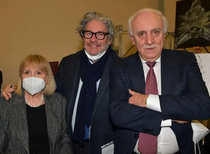 paolo del debbio con antonio fugazzotto e la moglie marilu  foto di bacco