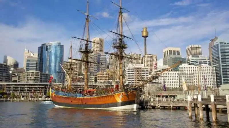 replica della nave endeavour 1