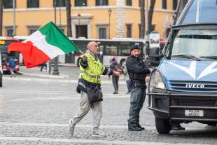 roma, protesta contro il green pass 14 febbraio 2022 10