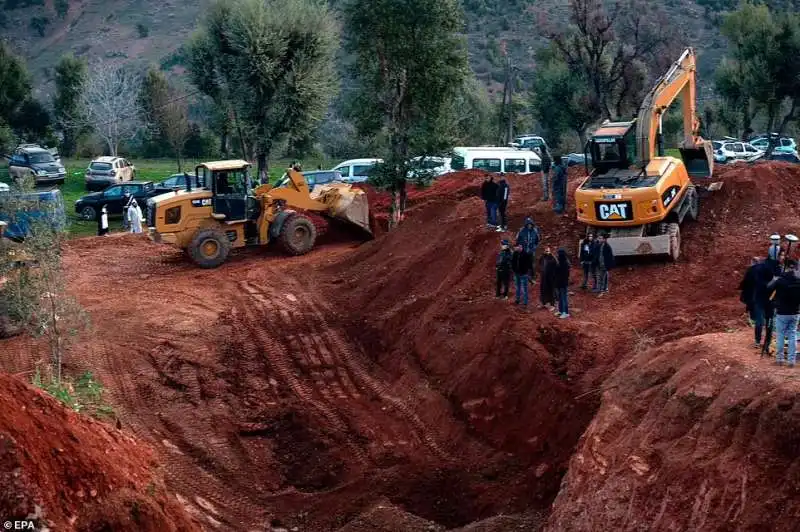 salvataggio del piccolo rayan in marocco 10