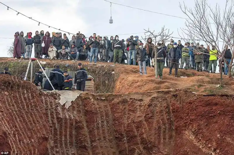 salvataggio del piccolo rayan in marocco 12