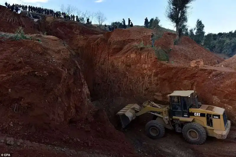 salvataggio del piccolo rayan in marocco 7