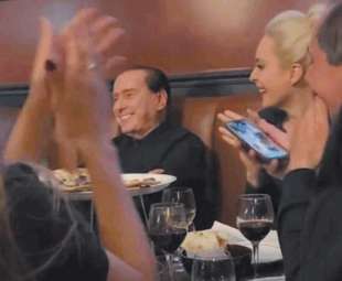 SILVIO BERLUSCONI E MARTA FASCINA AL CRAZY PIZZA