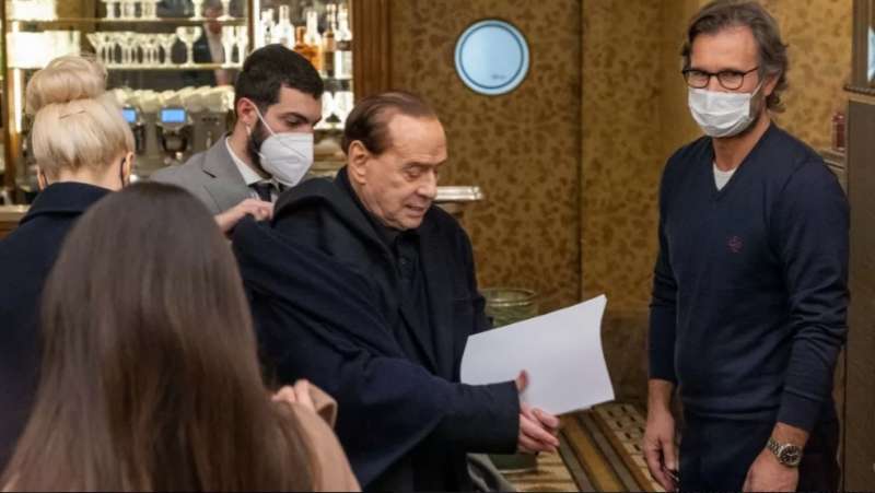 silvio berlusconi e marta fascina da carlo cracco 4