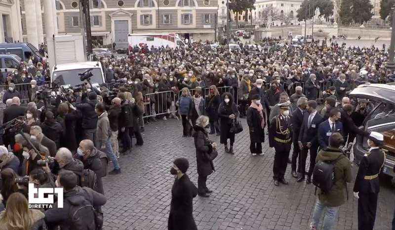 speciale tg1 funerale monica vitti 2