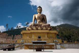 statua di buddha abbattuta in cina 5