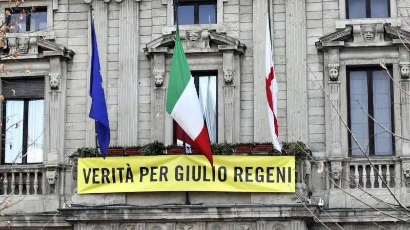 striscione per giulio regeni