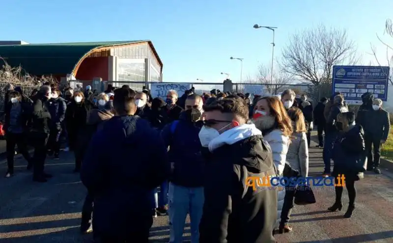 studenti occupano istituto majorana valentini castrolibero 4