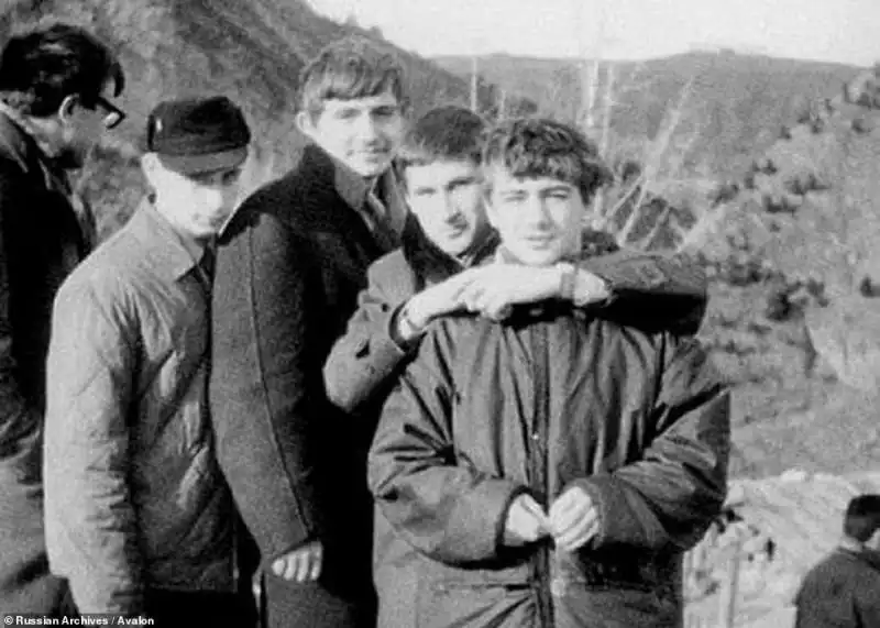 vladimir putin a 16 anni