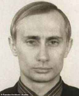 vladimir putin negli anni 80 3