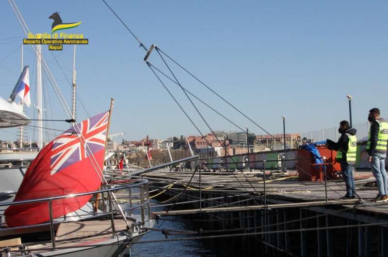 yacht in campania non dichiarati al fisco