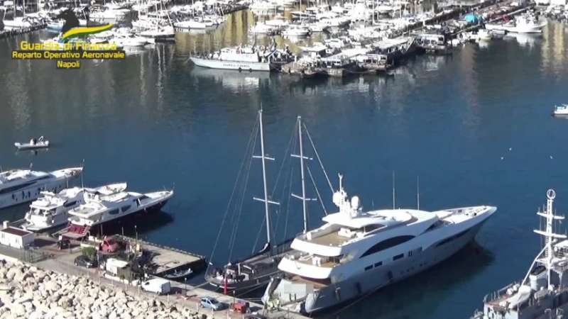 yacht in campania non dichiarati al fisco