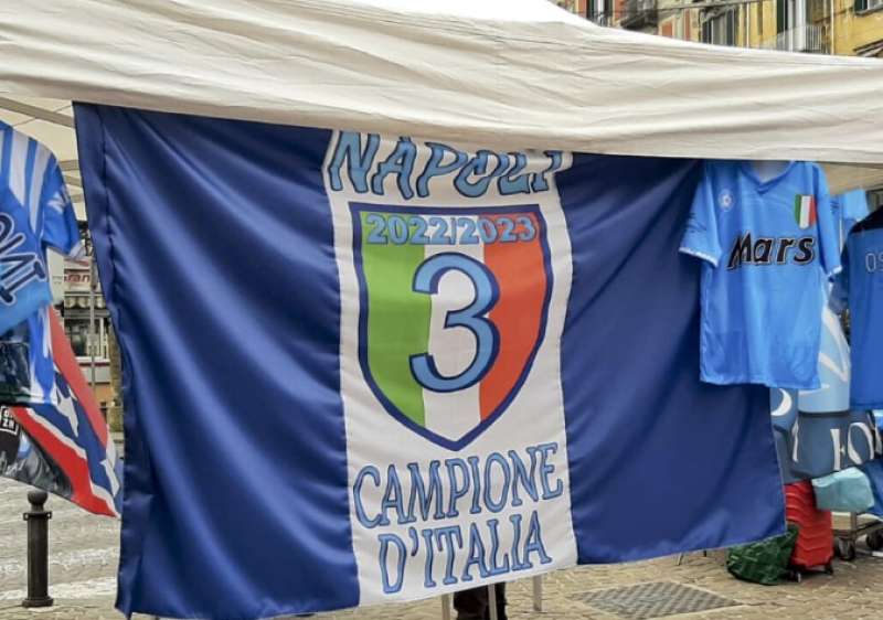 BANDIERA PER IL TERZO SCUDETTO DEL NAPOLI