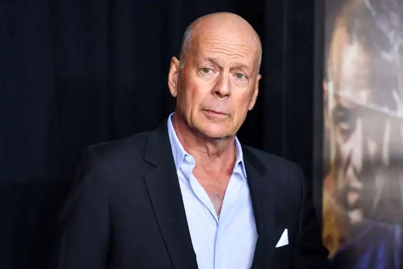 BRUCE WILLIS 