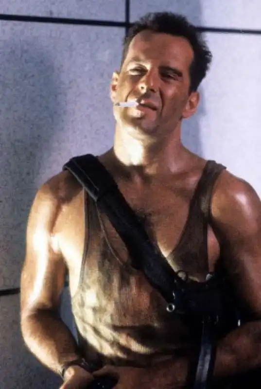 BRUCE WILLIS DIE HARD