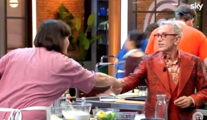 bruno barbieri critica i capelli di edoardo a masterchef 6