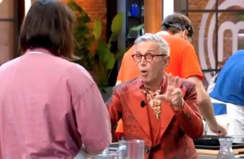 bruno barbieri critica i capelli di edoardo a masterchef 7