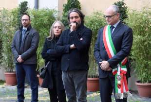 camilla costanzo saverio costanzo roberto gualtieri alla camera ardente di maurizio costanzo 1