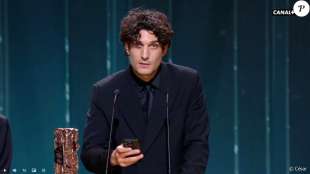 cesar 2023 louis garrel premiato per la migliore regia di l innocent 1